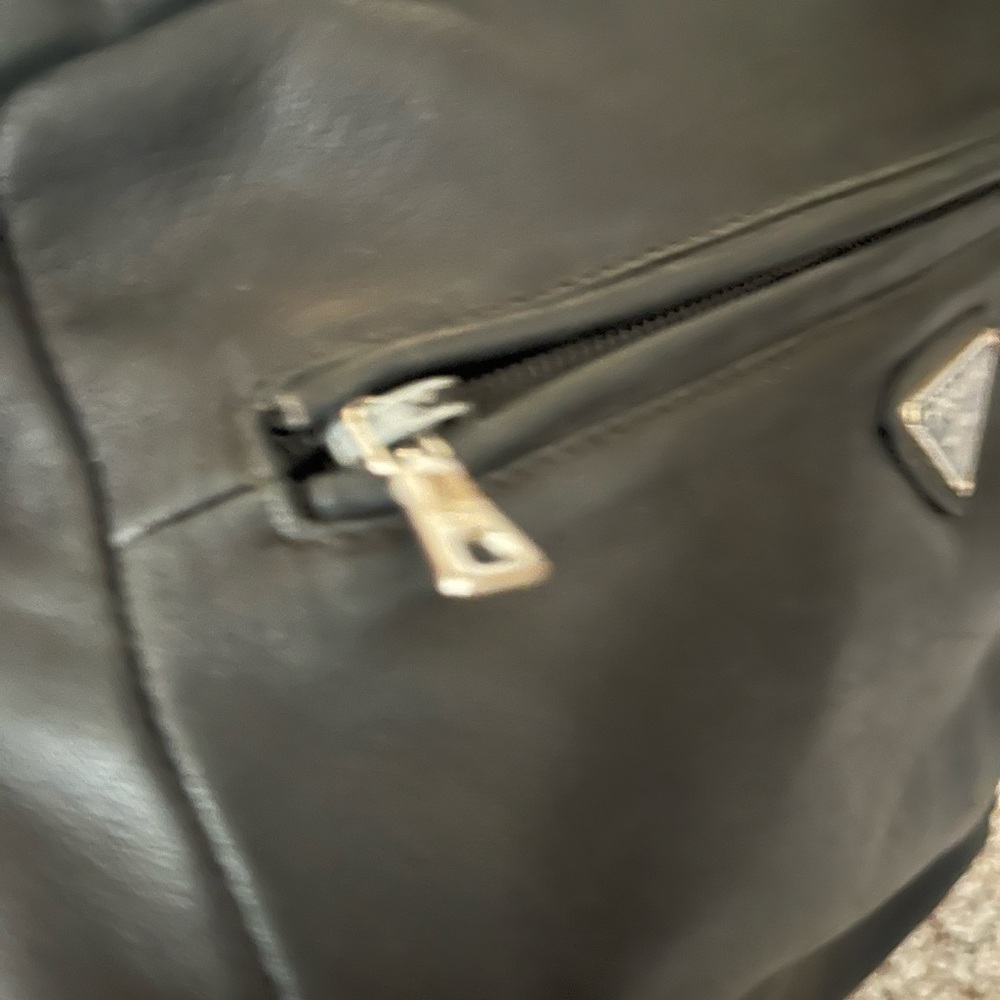 Vintage authentic Prada Black Leather Backpack - Picture 3 of 7